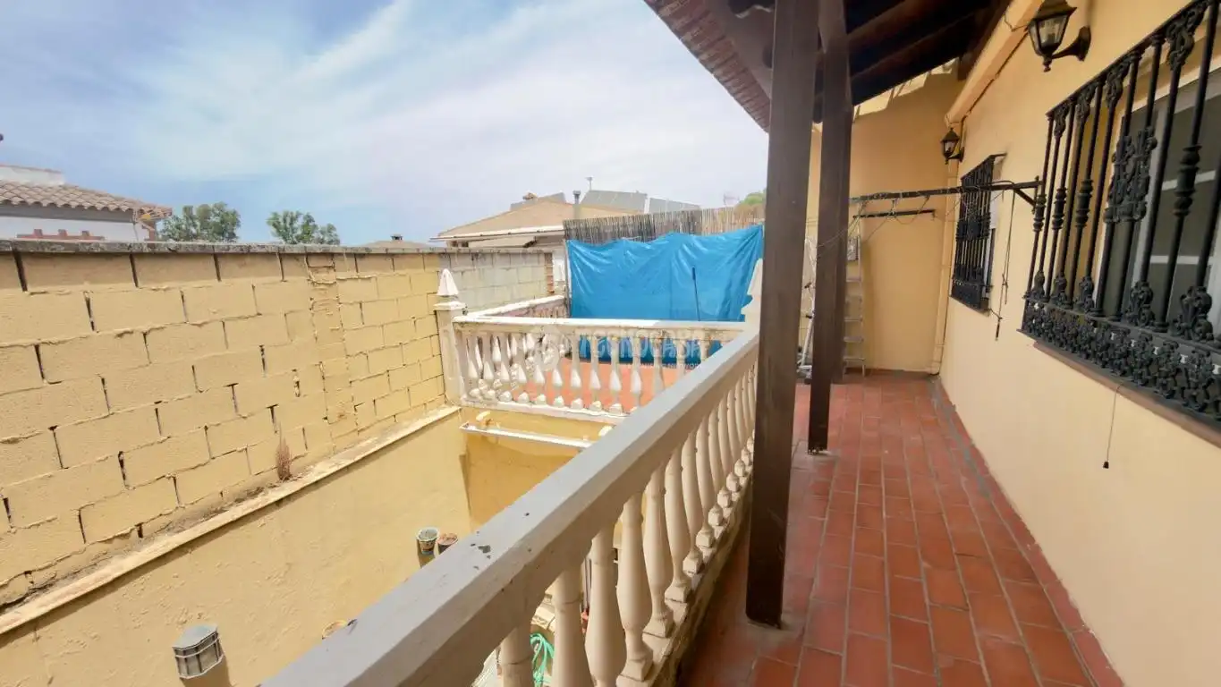 Terrassa de Casa o xalet en venda en Los Barrios amb Aire condicionat, Calefacció i Terrassa