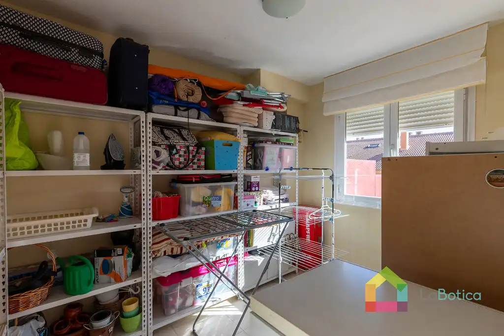 Bedroom of Detached homes for sale in Toledo  with Air Conditioner, Heating and Terrace