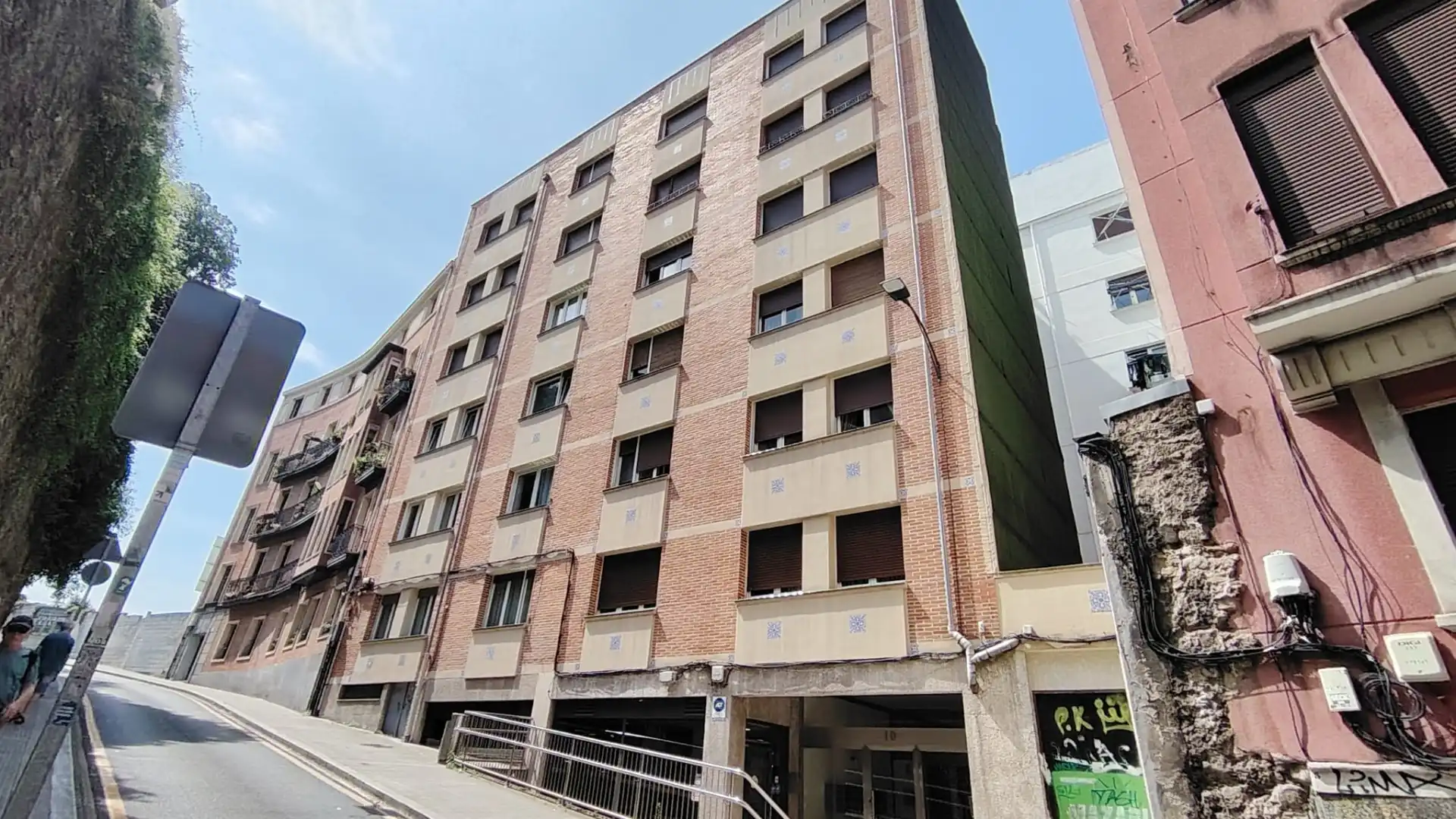 Vista exterior de Pis en venda en Bilbao  amb Calefacció, Moblat i Forn