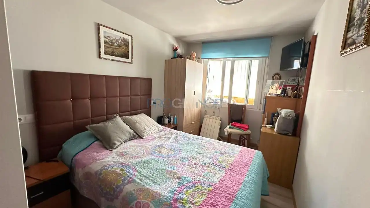 Schlafzimmer von Wohnung zum Verkauf in León Capital  mit Heizung, Terrasse und Möbliert
