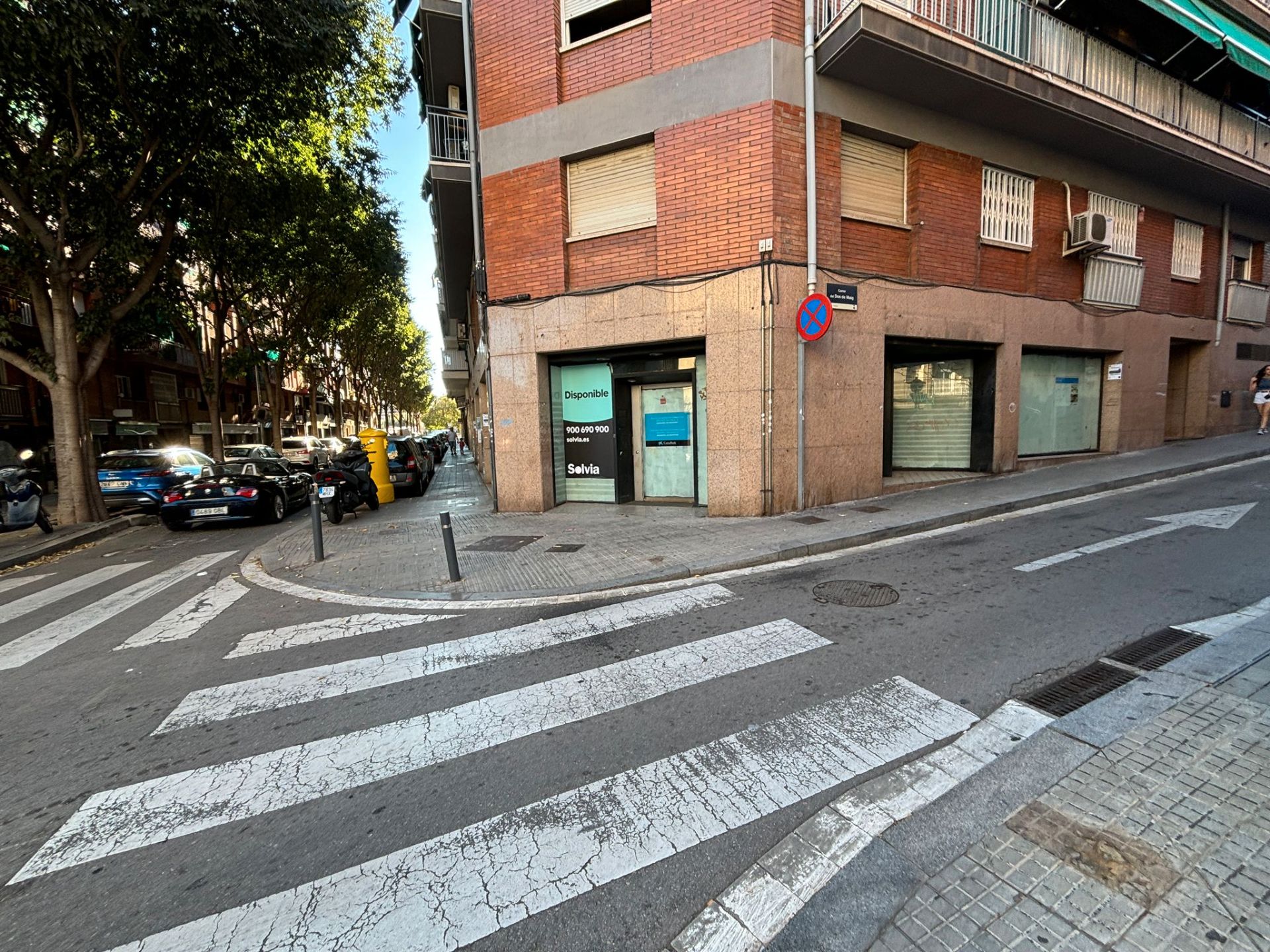 Vista exterior de Local en venda en Viladecans