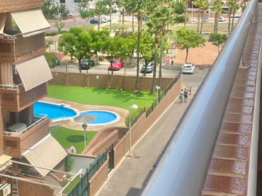 Appartement compact avec piscine à vendre à Avenida Central 22