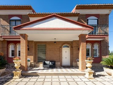 Villa avec balcon à vendre à Calle ABEDUL
