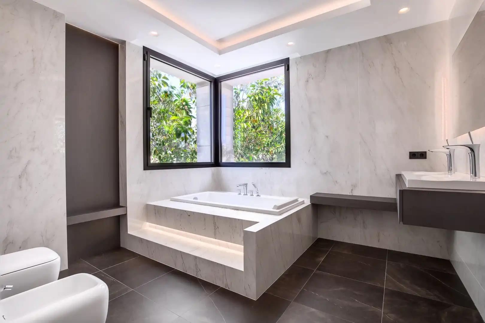 House with pool for sale in Marbella Centro, imagen 28
