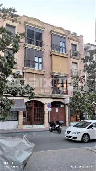 Vista exterior de Ático de alquiler en Lucena con Trastero