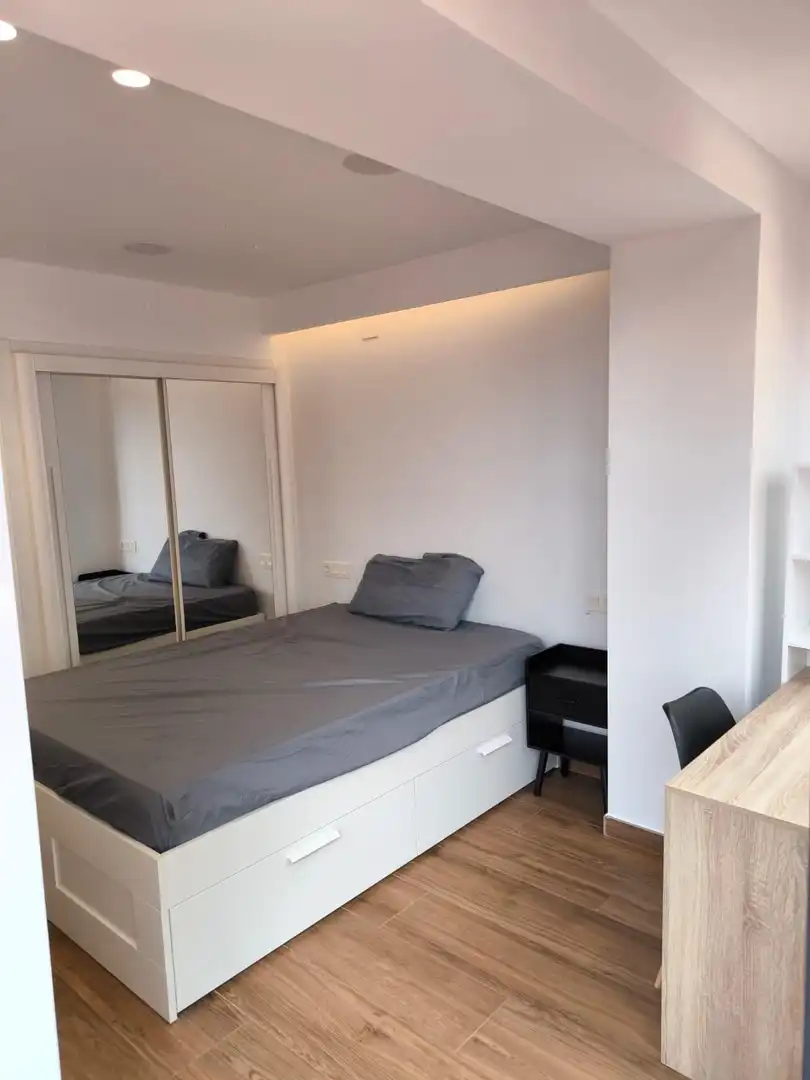 Dormitori de Apartament de lloguer en Granada
