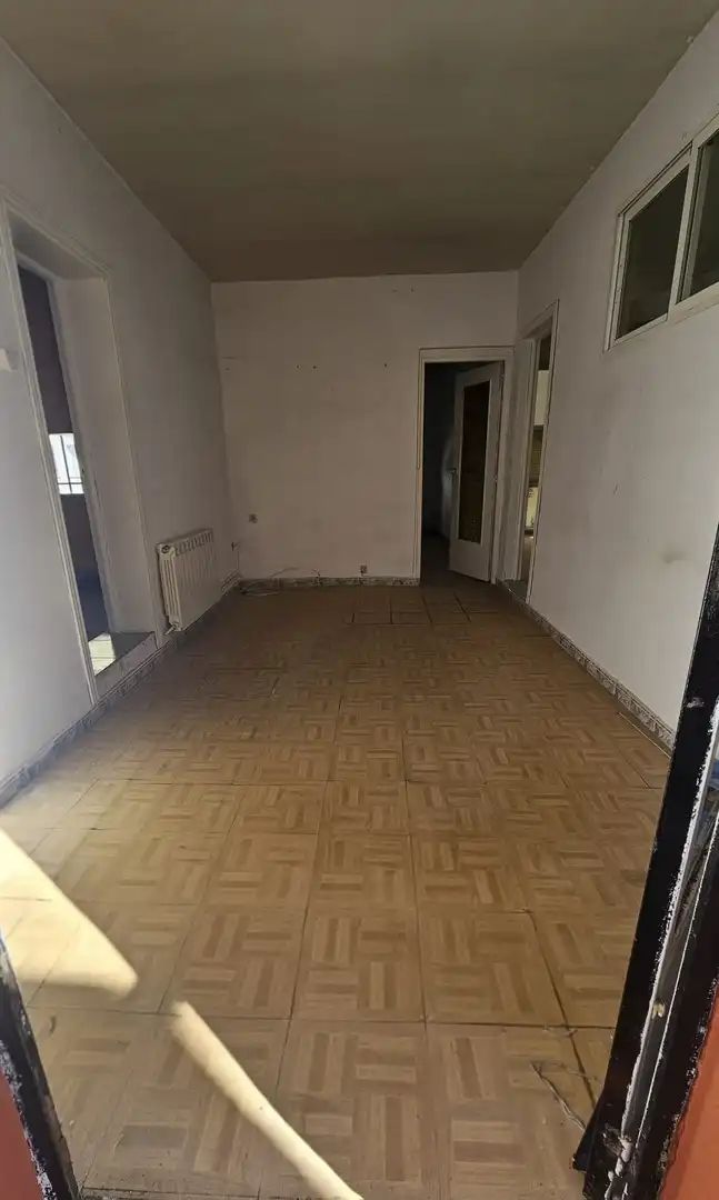 Wohnung zum Verkauf in Móstoles mit Klimaanlage