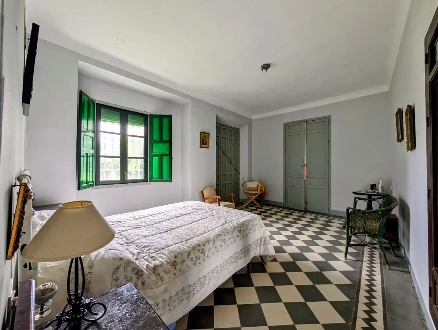 Dormitori de Casa o xalet en venda en Loja amb Aire condicionat, Calefacció i Jardí privat