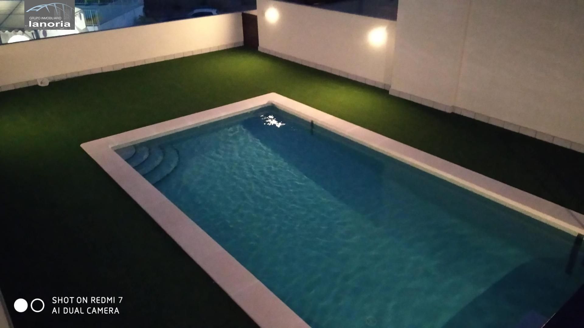 Piscina de Casa adosada de lloguer en  Albacete Capital amb Calefacció i Piscina comunitària