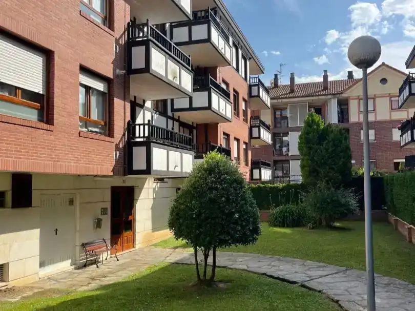 Exterior view of Flat for sale in Alonsotegi  with Balcony