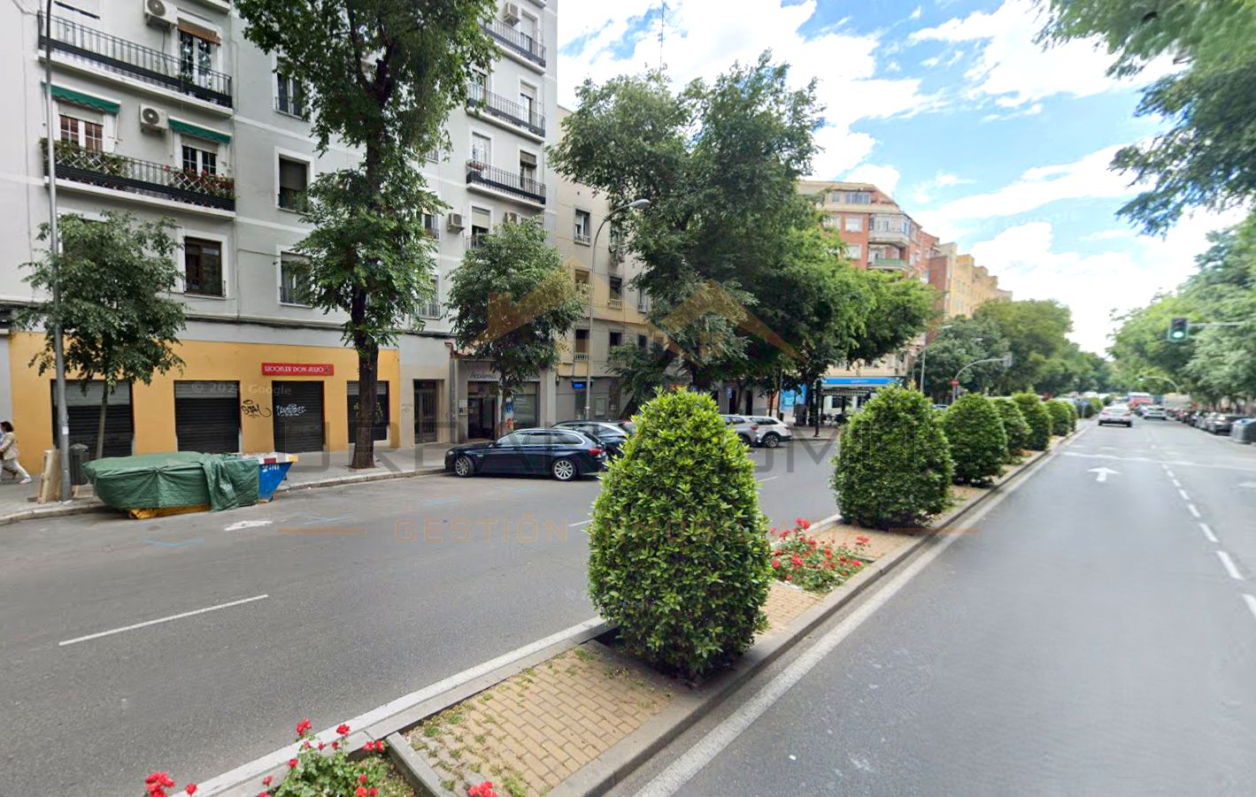 Exterior view of Apartment for sale in  Madrid Capital  with Air Conditioner, Heating and Furnished