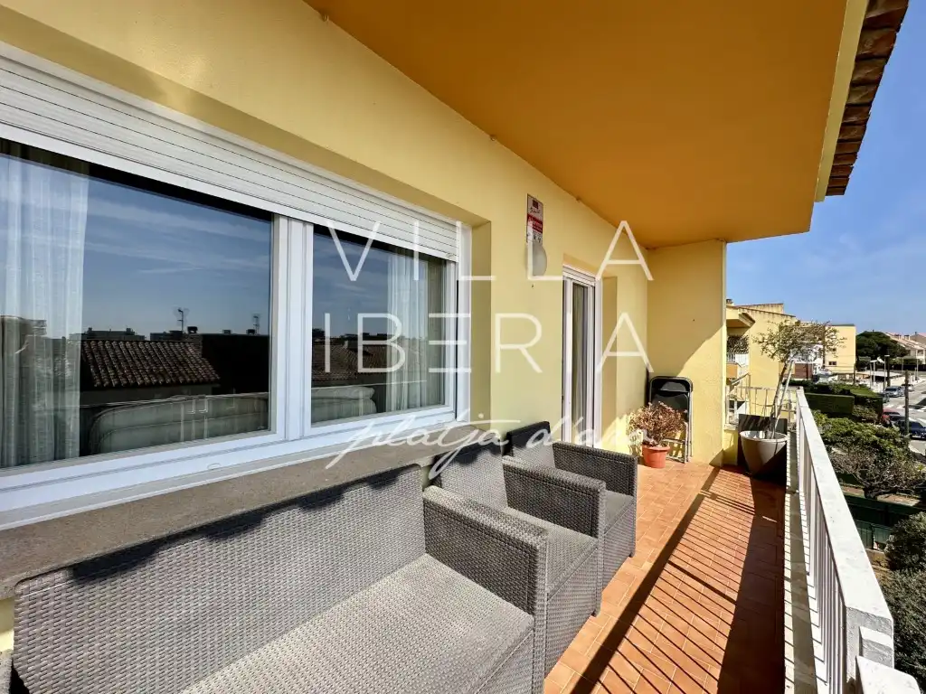 Terraza de Apartamento en venta en Castell d'Aro, Platja d'Aro i s'Agaró con Calefacción y Terraza