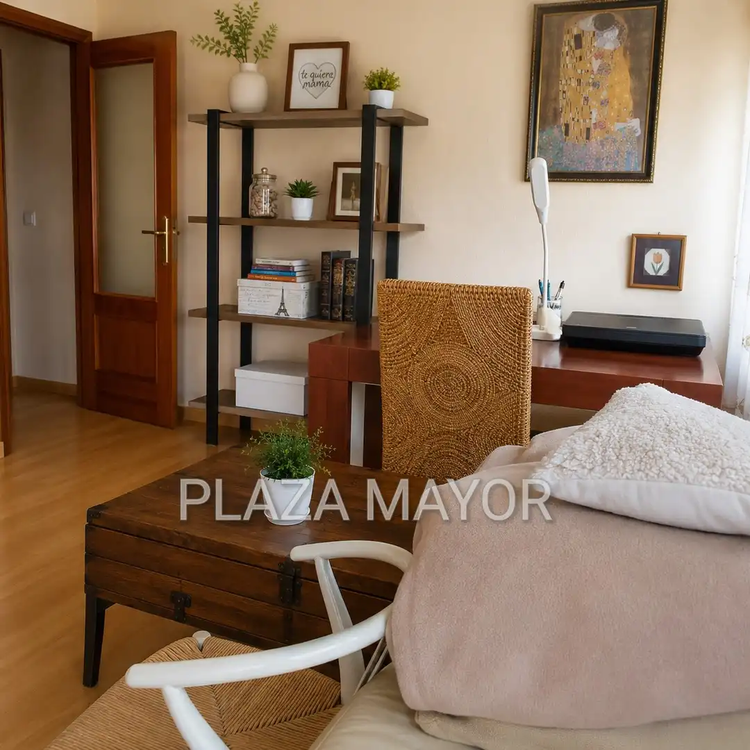 Sala de estar de Piso en venta en Salamanca con Calefacción, Horno y Lavadora