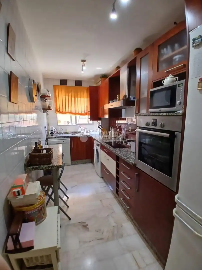 Cocina de Piso en venta en Sevilla con Aire acondicionado, Terraza y Balcón