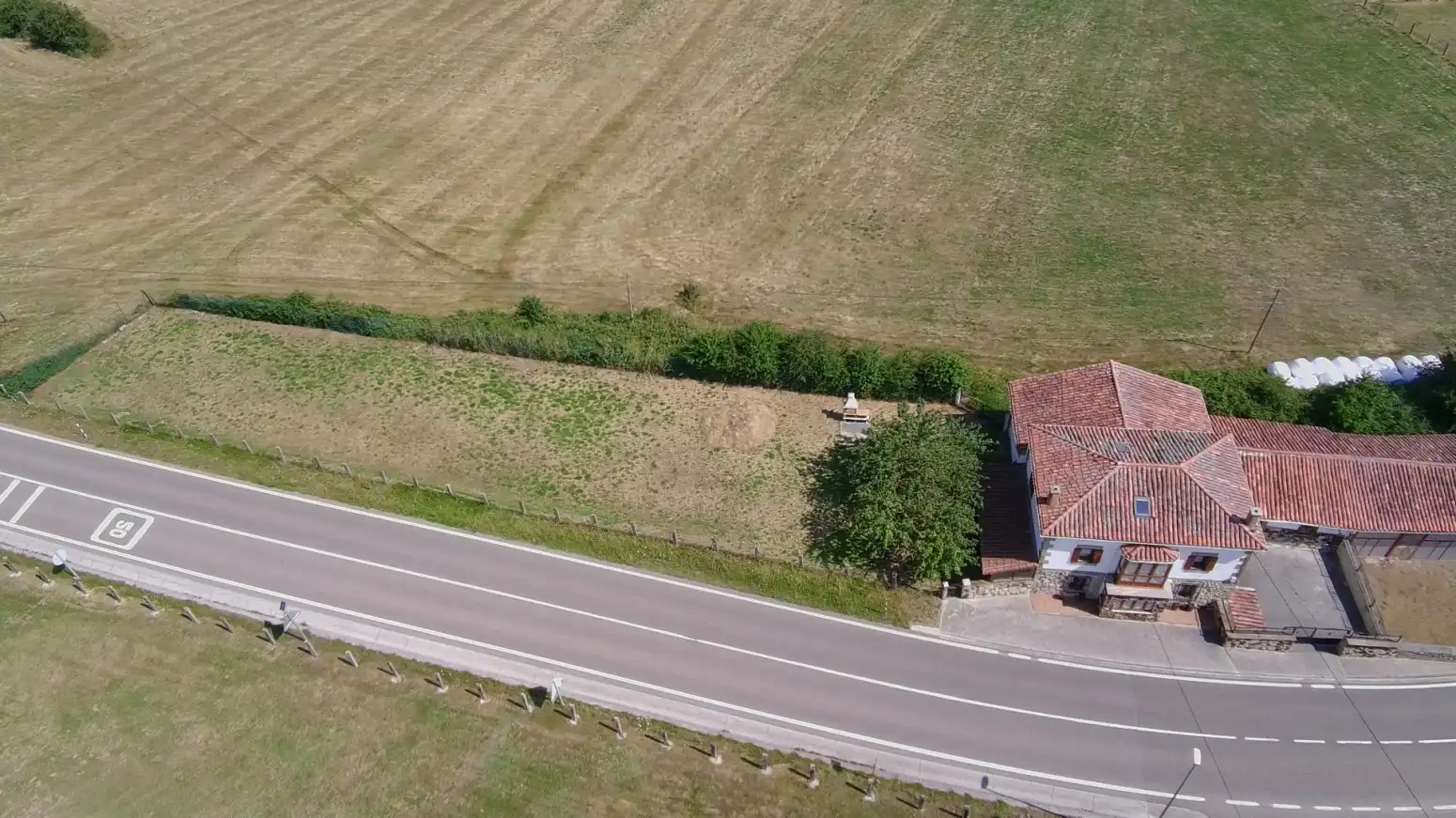 Casa o xalet en venda en Las Rozas de Valdearroyo  amb Calefacció i Jardí privat