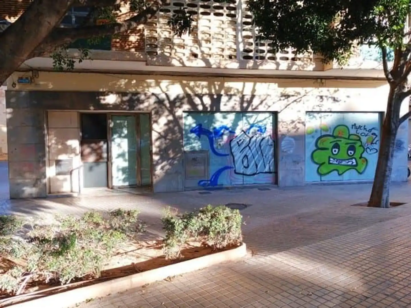 Local comercial en venda a Avenida de Pius XII 28, imagen 2