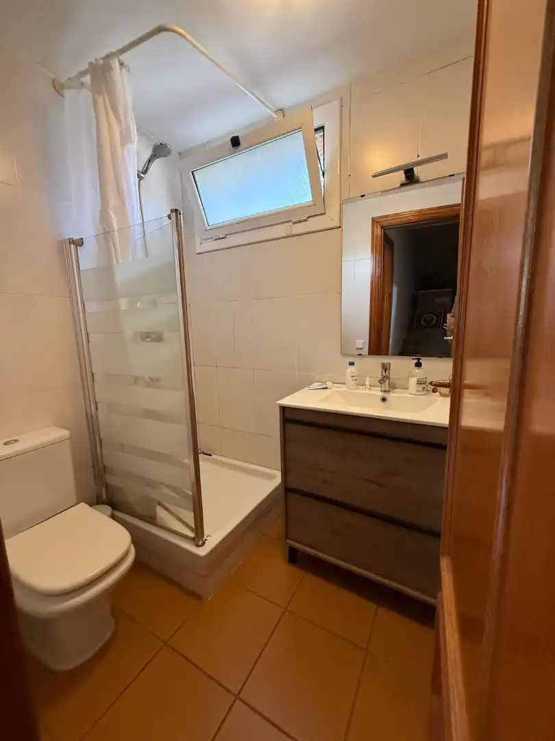 Bany de Casa o xalet en venda en Lliçà d'Amunt amb Aire condicionat, Calefacció i Jardí privat