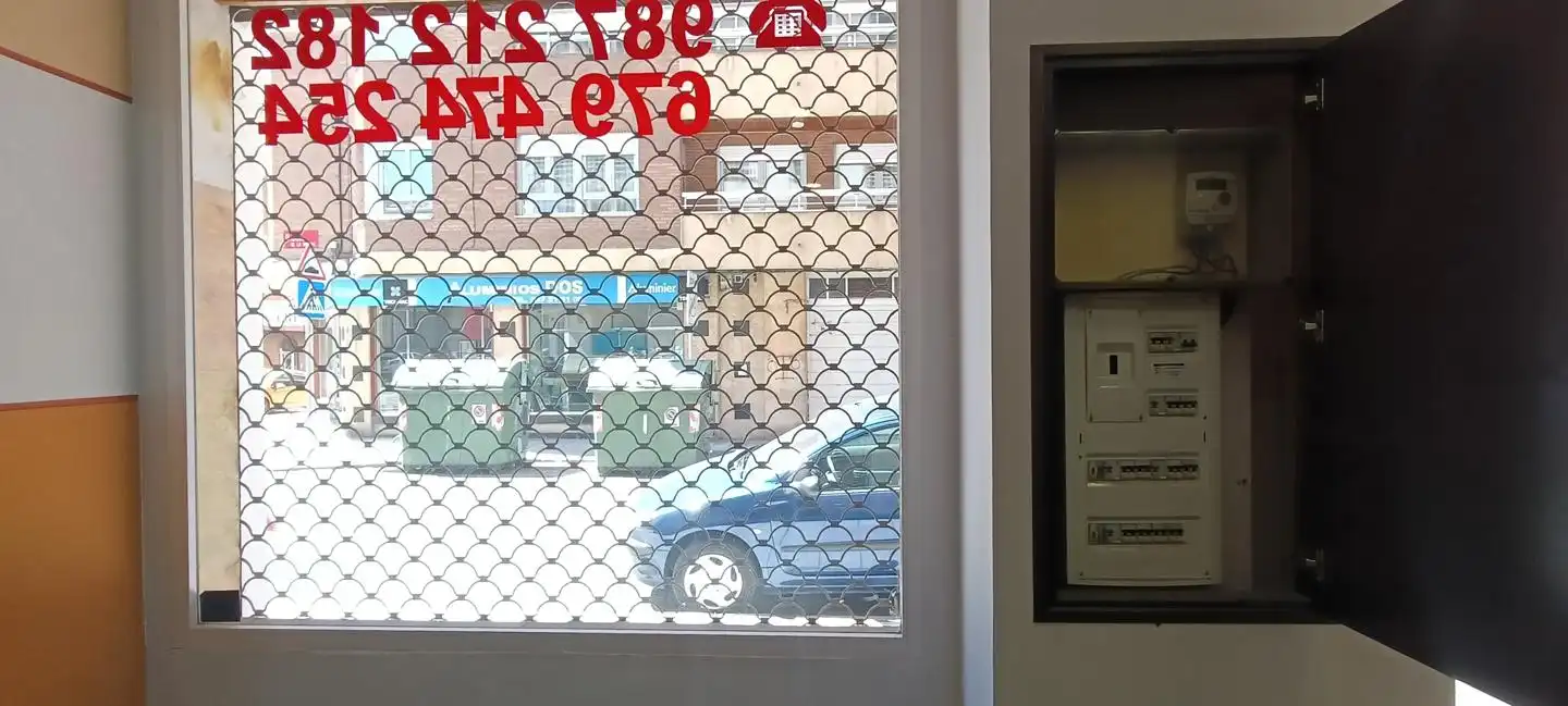 Geschaftsraum zum Verkauf in León Capital 