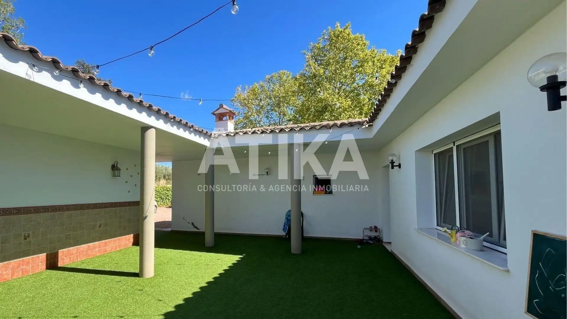 Terrace of Houses for sale in Ontinyent  with Air Conditioner, Private garden and Parquet flooring