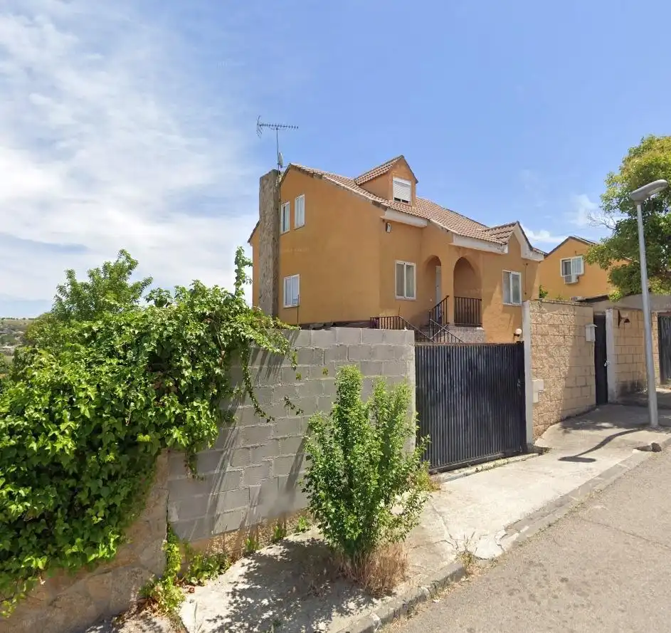 Detached house for sale in Calle de Cáceres