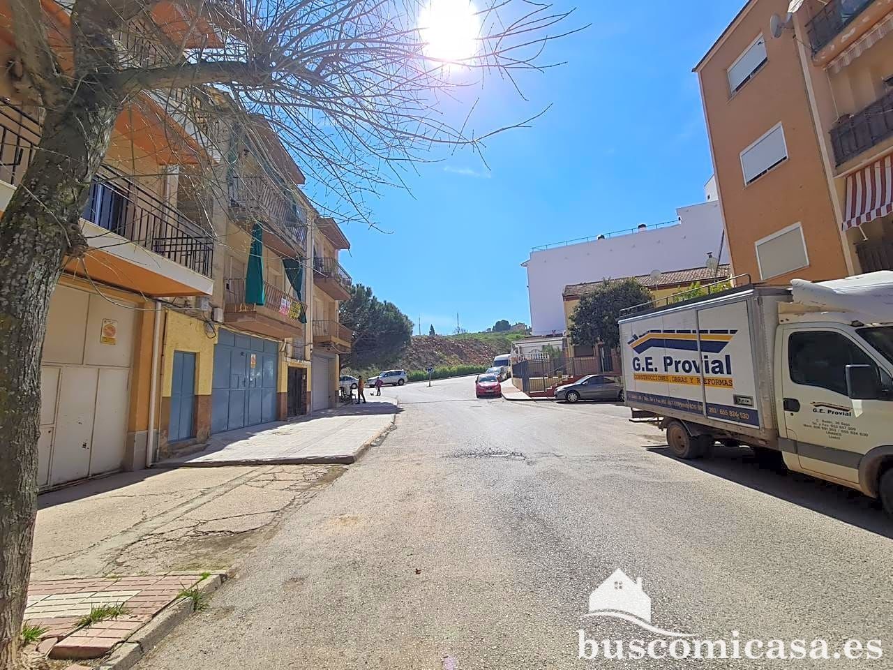 Vista exterior de Pis en venda en Linares amb Aire condicionat, Calefacció i Terrassa