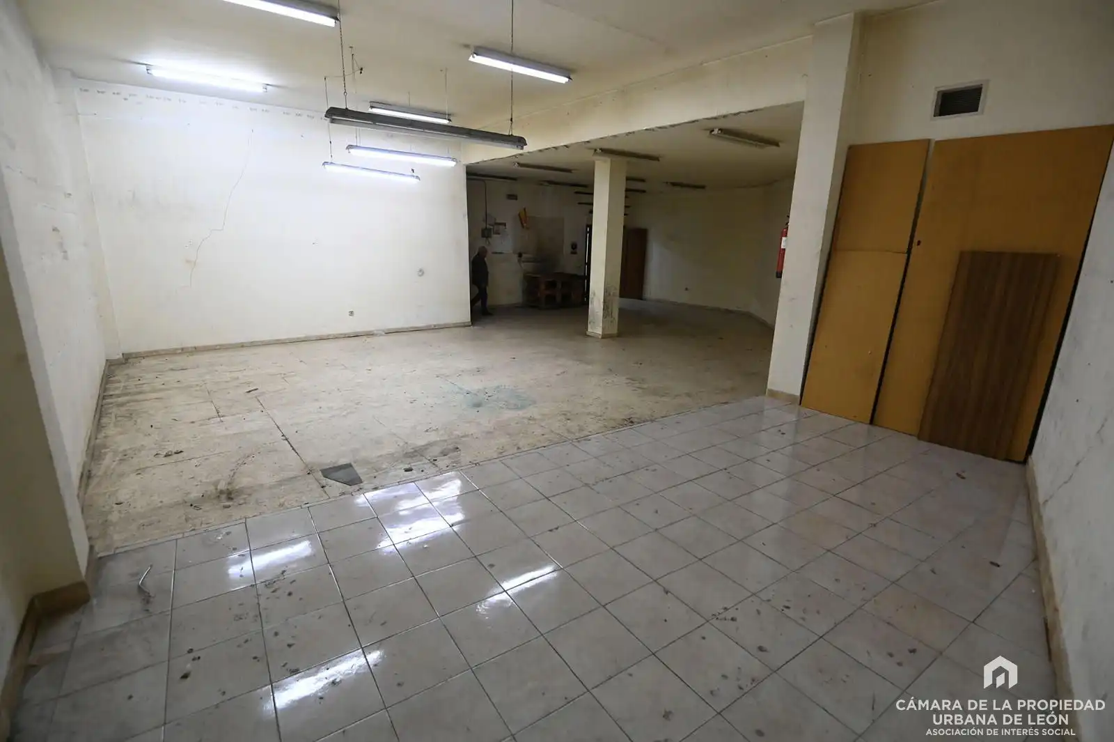Local comercial en venda a MURILLO, imagen 13