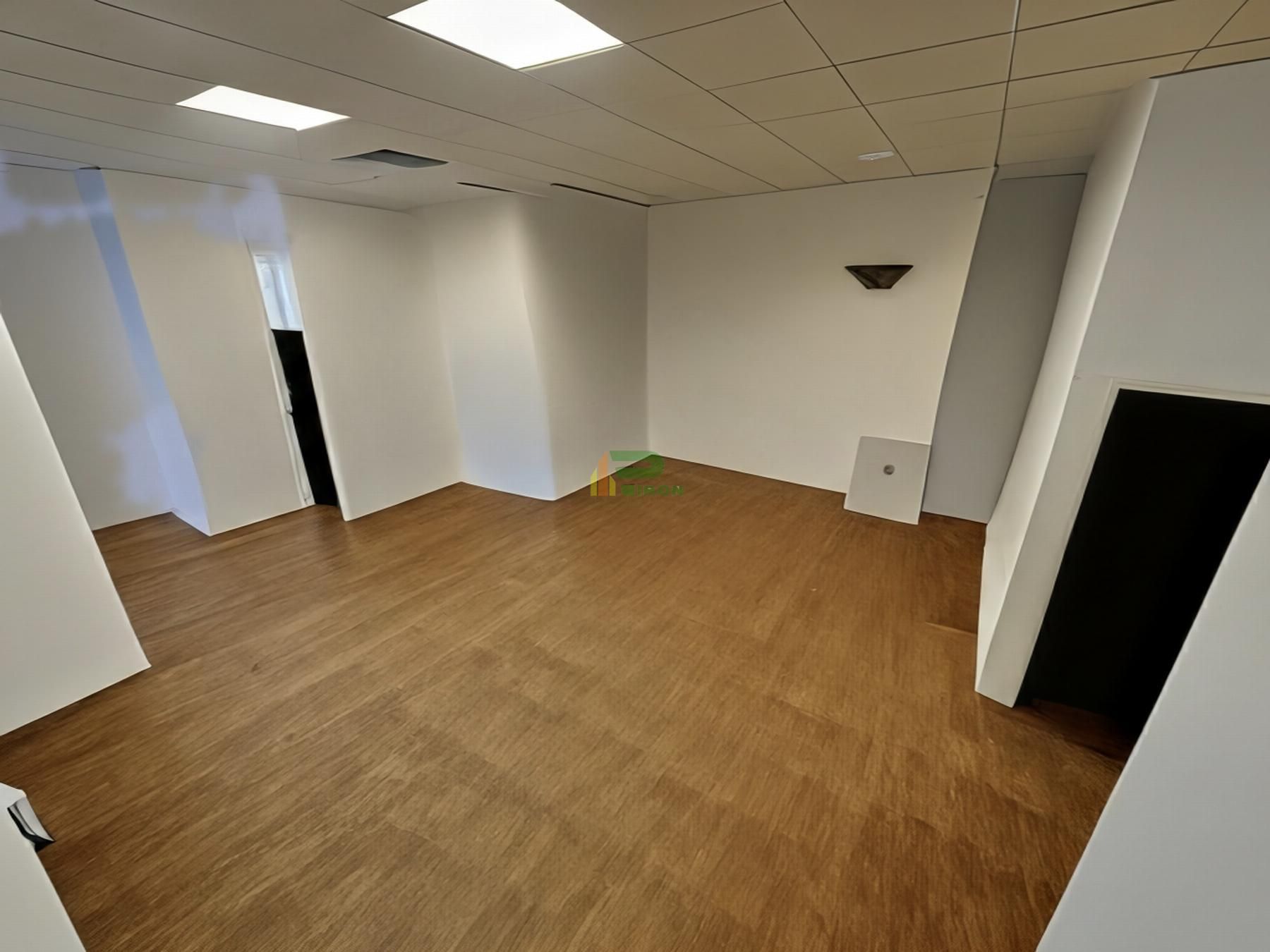 Planta baja for sale in  Los Angeles, Los Angeles - Apolonia