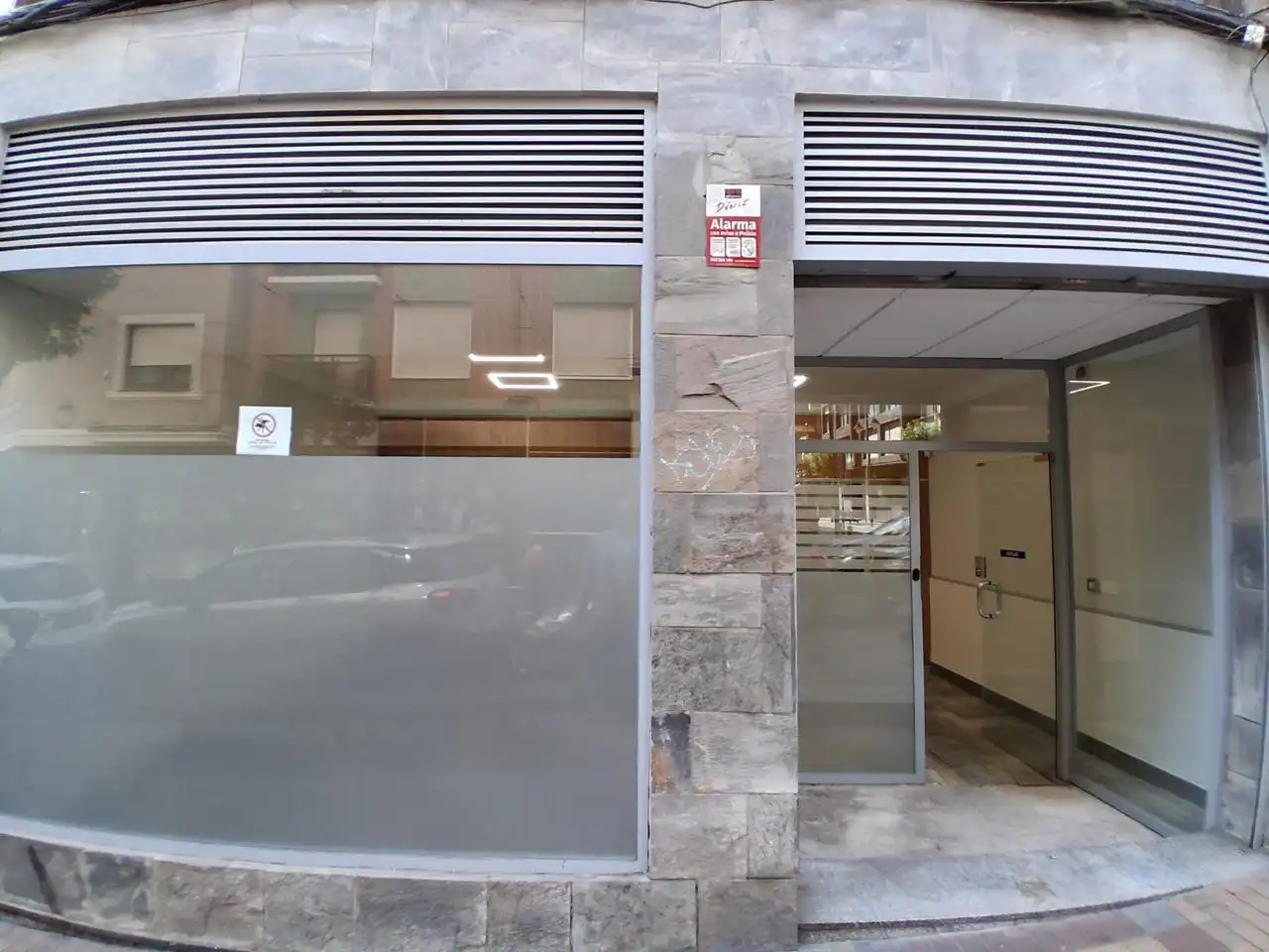 Locale commerciale in affitto a Elcano Kalea, imagen 2
