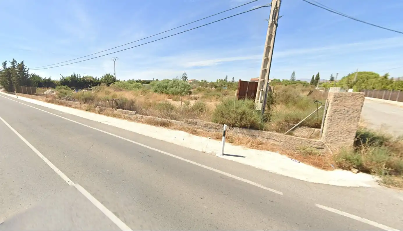 Terreno residencial en venta en Los Arenales del Sol