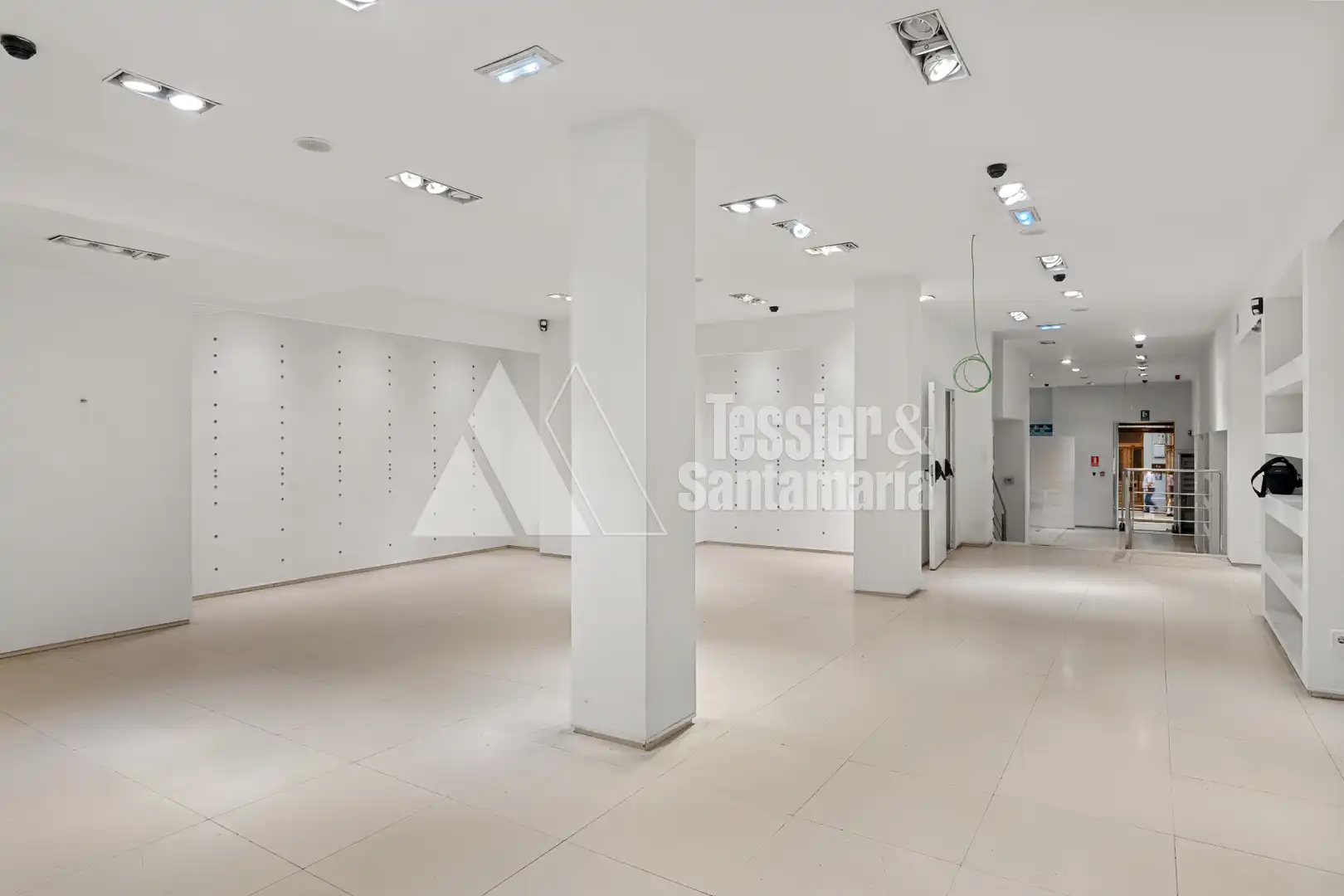 Commercial properties for rent in Calle Cabrales, Barrio del Centro