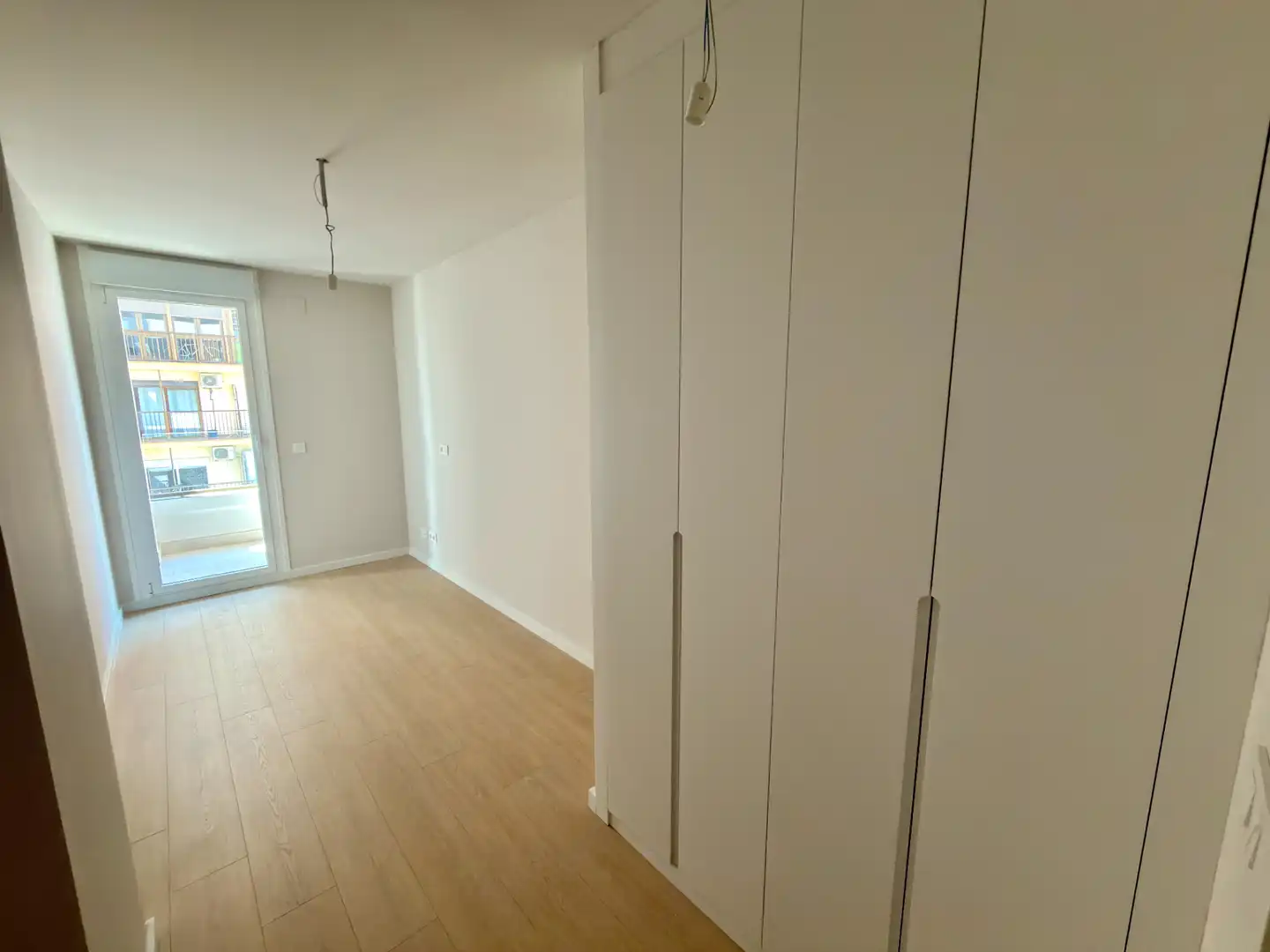 Bedroom of Flat for sale in Valencia  with Air Conditioner, Parquet flooring and Terrace