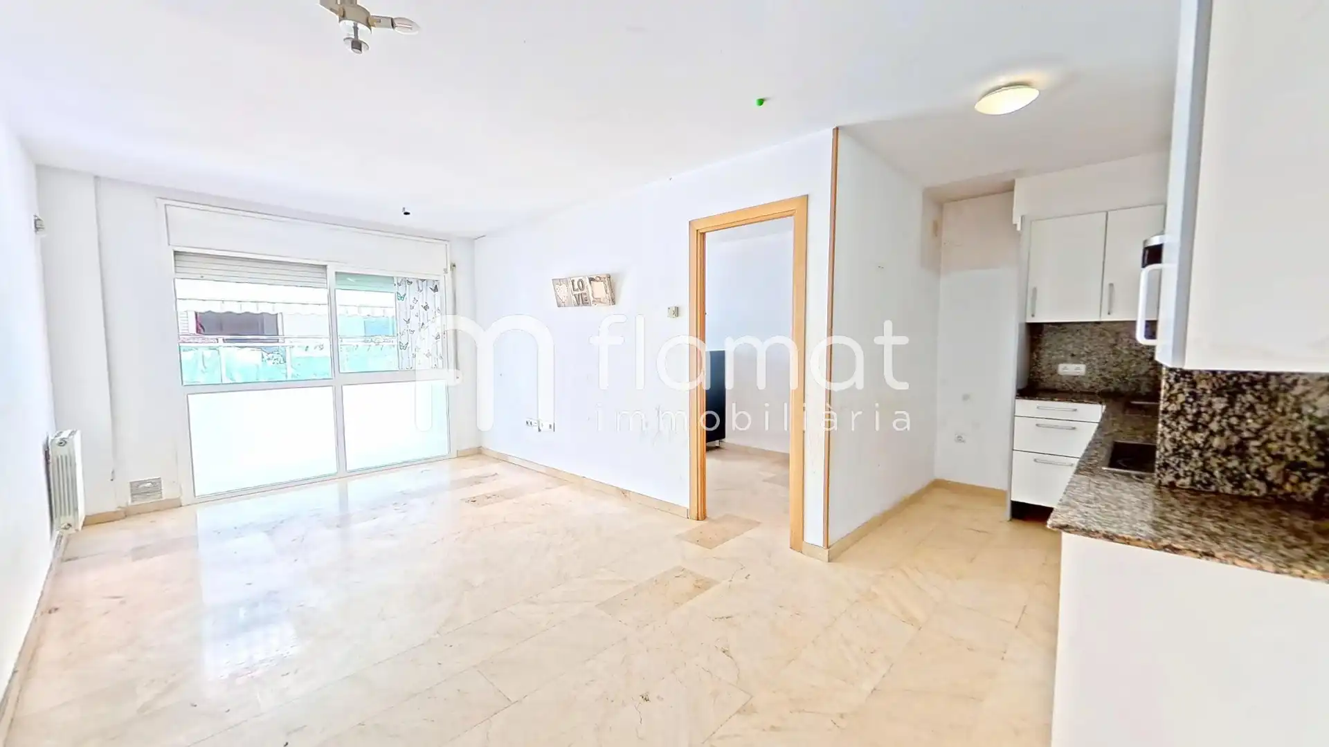 Piso en venta en Carrer del Mar 23