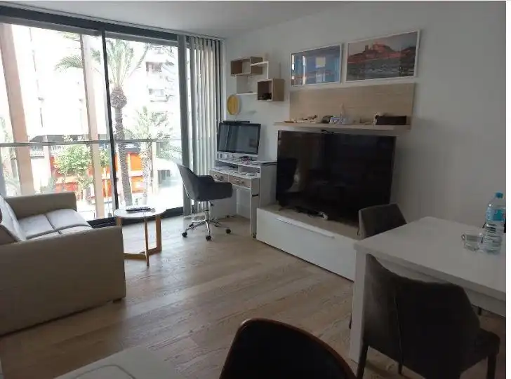 Sala de estar de Piso de alquiler en Alicante / Alacant con Aire acondicionado, Trastero y Amueblado