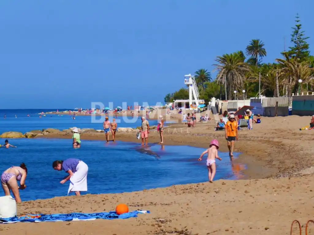 Houses for sale in Las Rotas / Les Rotes