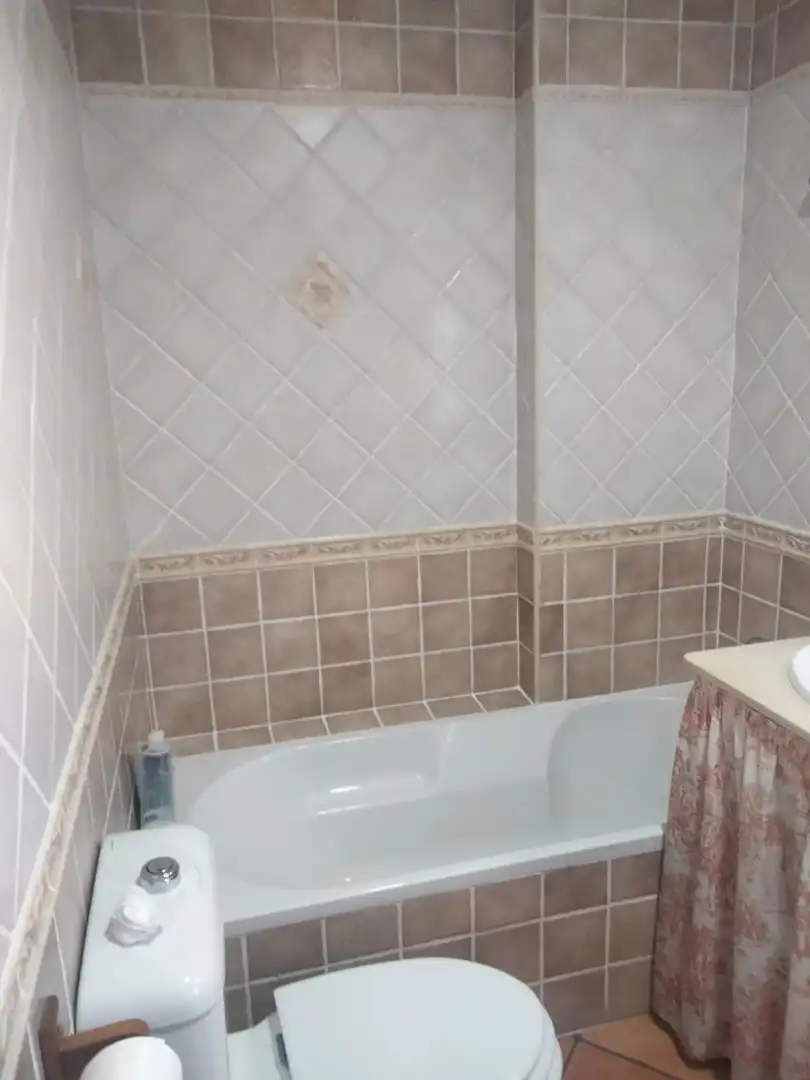 Baño de Casa o chalet en venta en Chiclana de la Frontera con Aire acondicionado, Jardín privado y Trastero