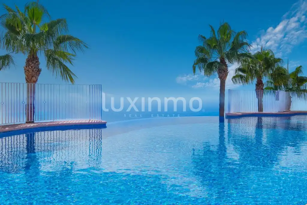 Swimming pool of Flat for rent in Cumbre del Sol