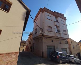 Vista exterior de Casa o xalet en venda en Villamediana de Iregua amb Terrassa, Traster i Moblat