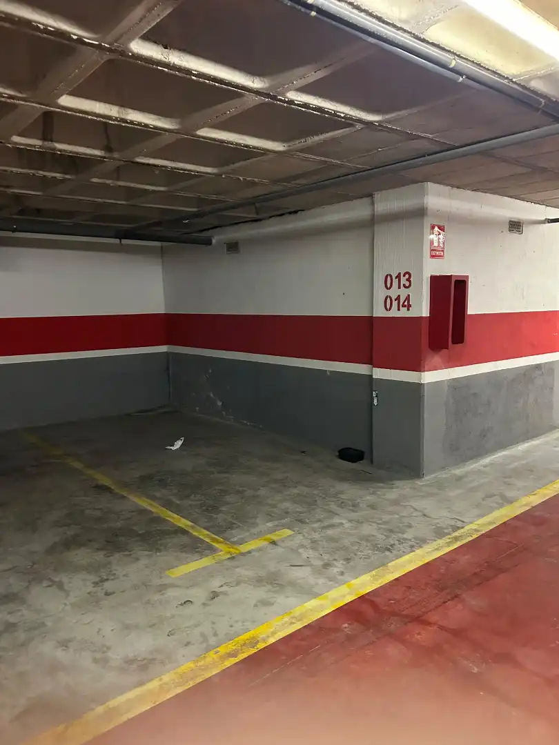Double with lift for sale in Avinguda de Francesc Macià 45, imagen 4