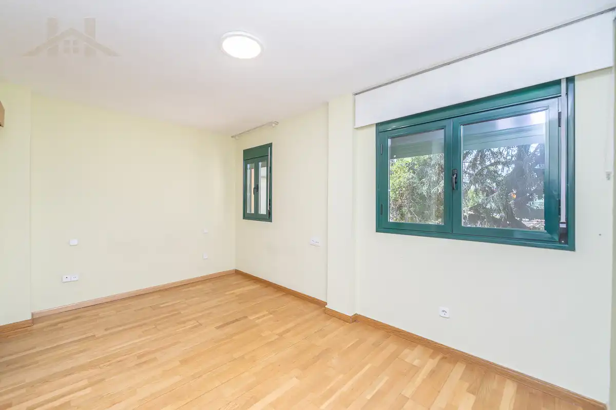 Habitación de Piso en venta en El Escorial con Calefacción, Parquet y Terraza