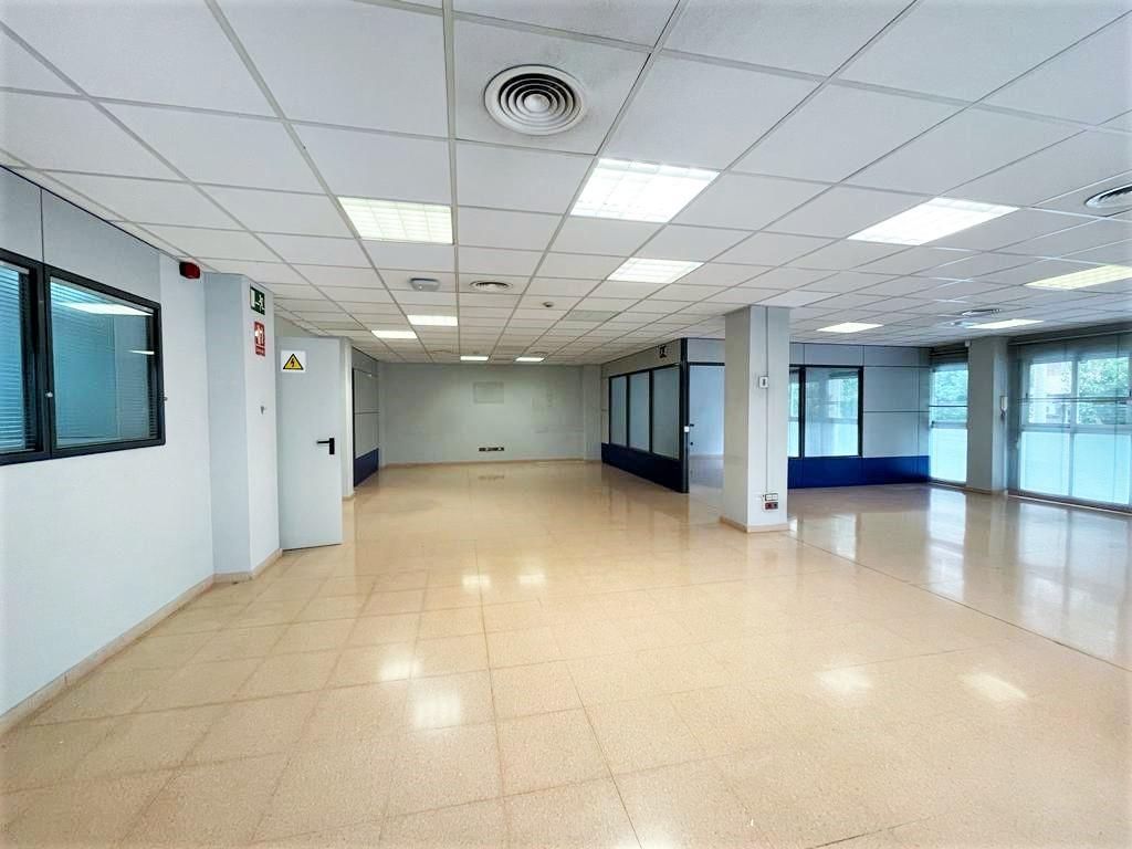 Local de alquiler en Elche / Elx con Aire acondicionado