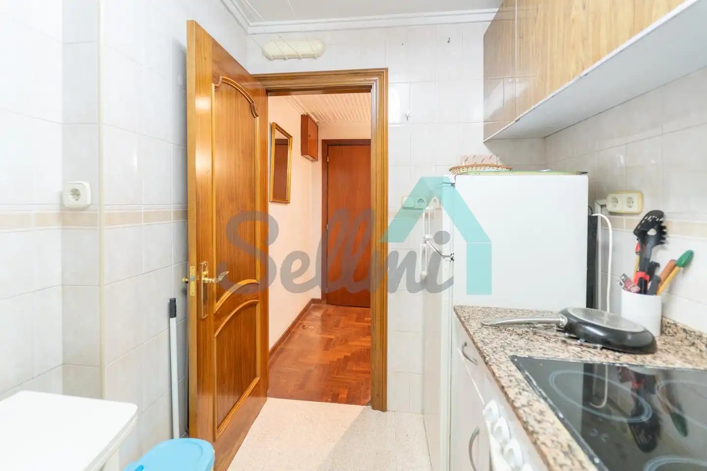 Kitchen of Flat for rent in Gijón   with Heating, Parquet flooring and Furnished