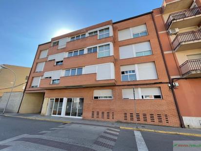 Vista exterior de Pis en venda en Mollerussa amb Aire condicionat i Terrassa