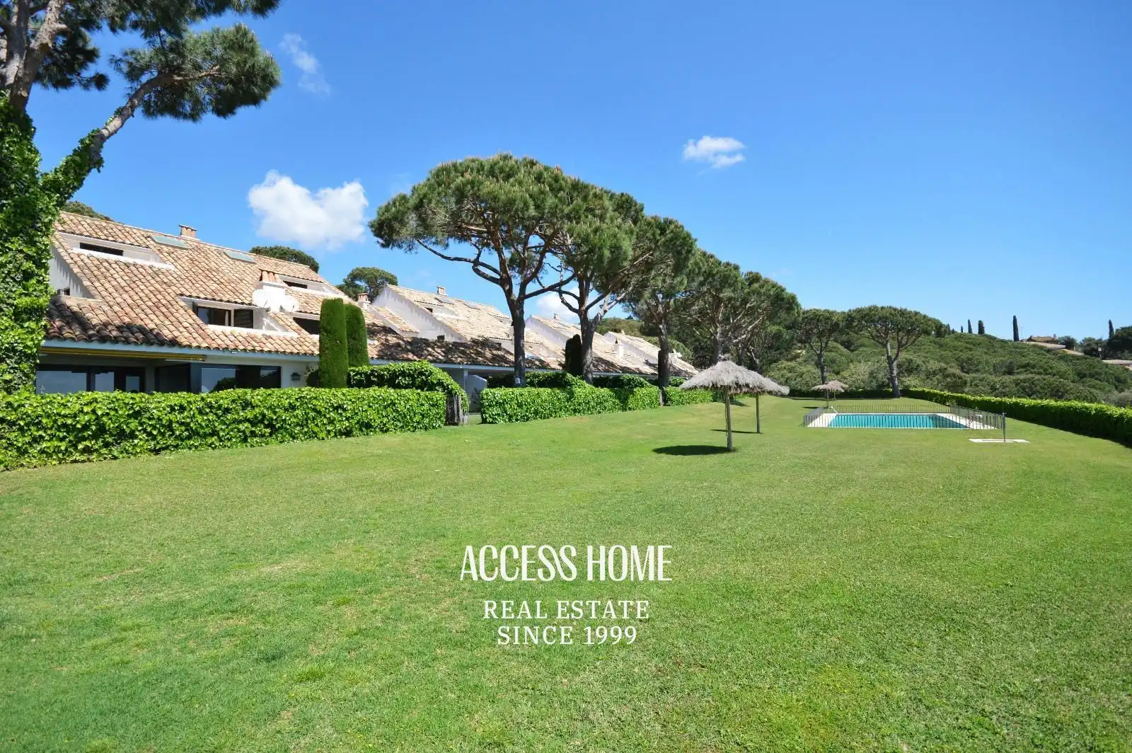 Exterior view of Detached homes for rent in Sant Vicenç de Montalt  with Heating, Terrace and Swimming Pool
