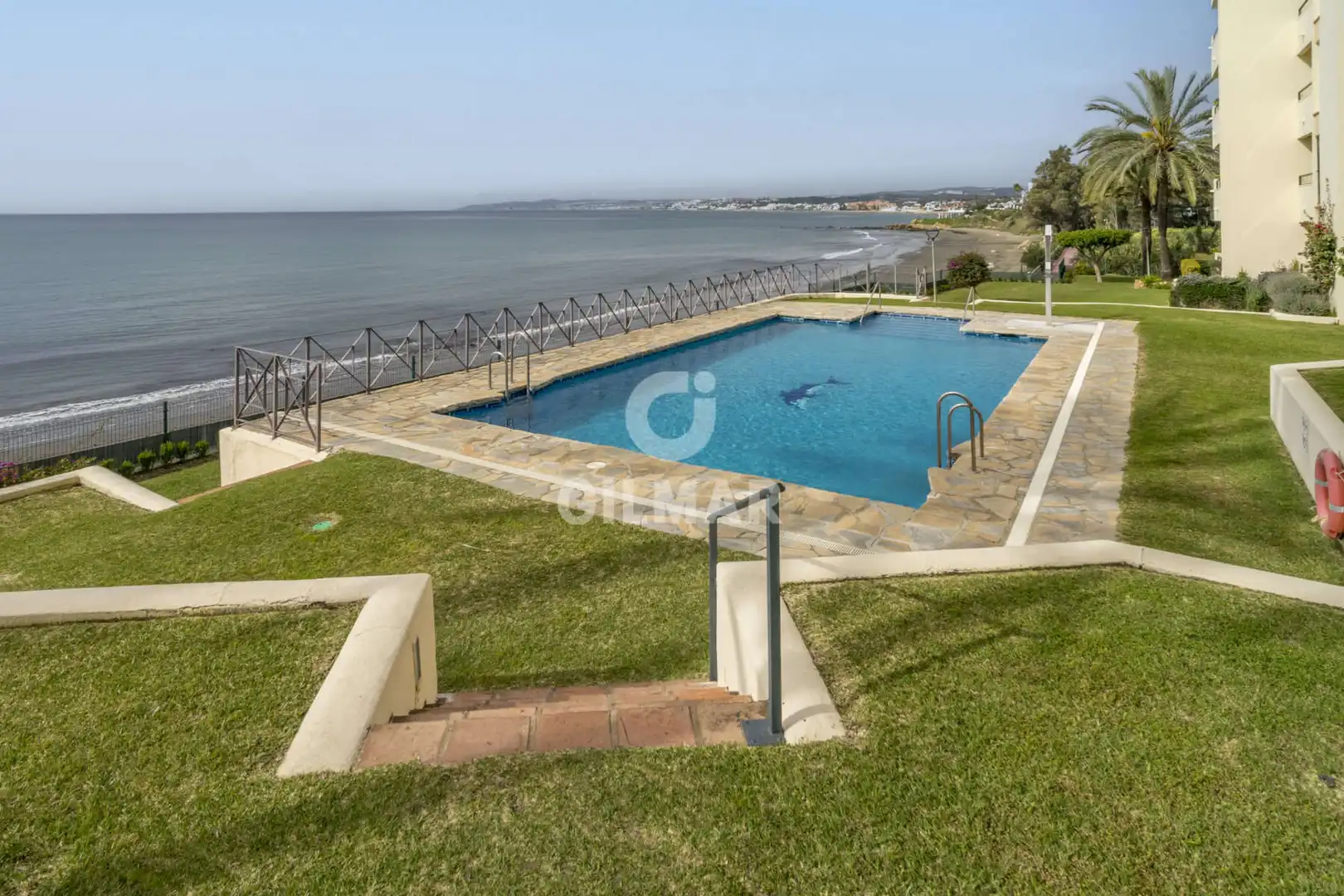Piscina de Planta baja en venta en Estepona con Calefacción, Jardín privado y Piscina