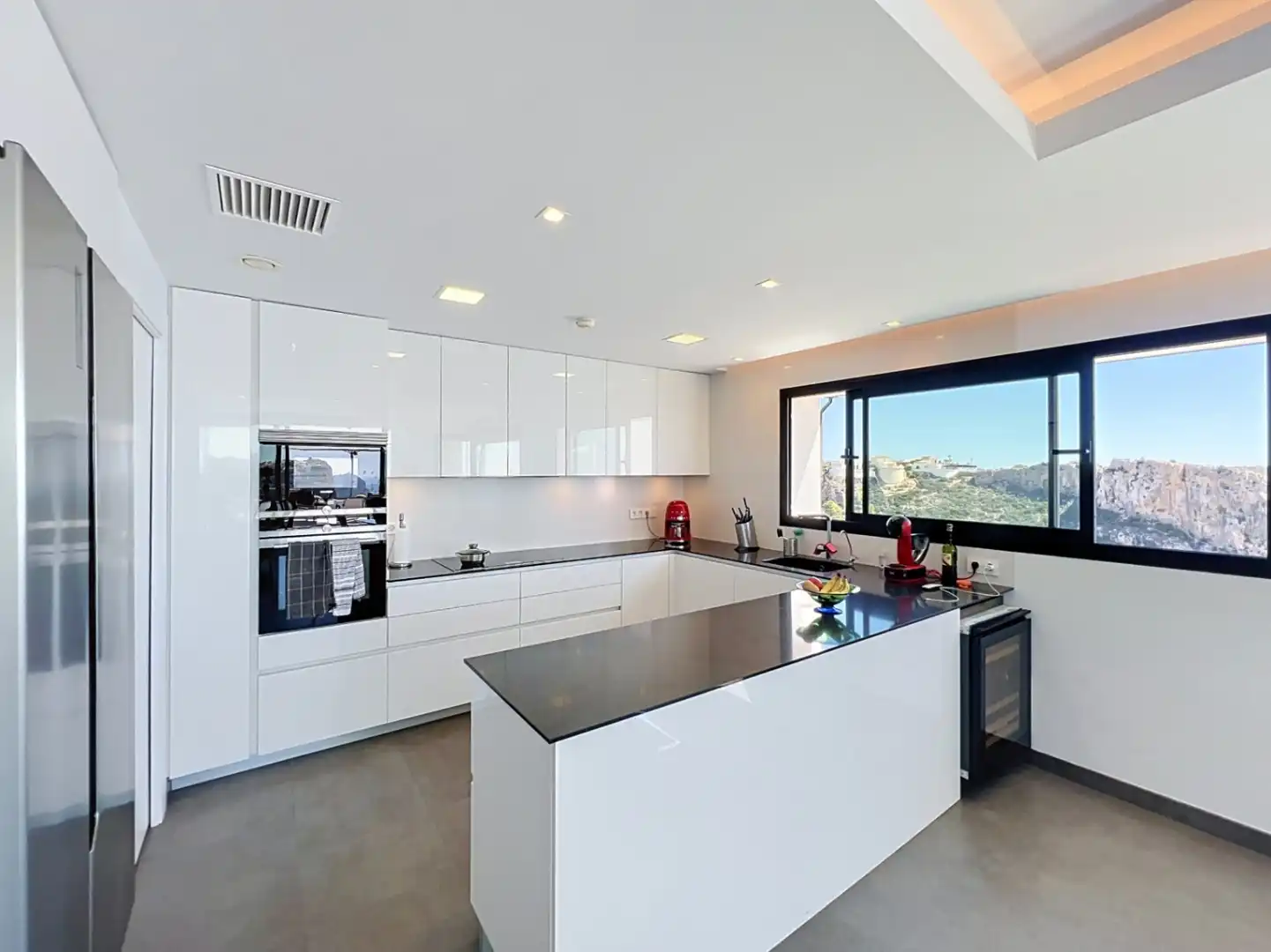 Penthouse with pool for sale in Cumbre del Sol, imagen 10