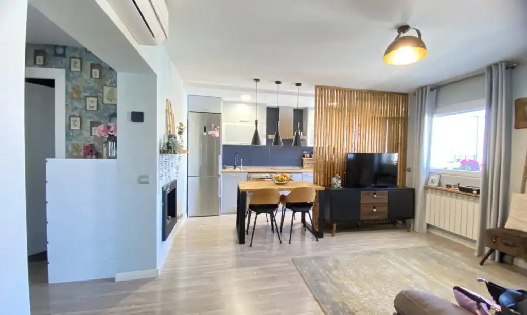 Living room of Flat for sale in Leganés  with Air Conditioner, Heating and Terrace
