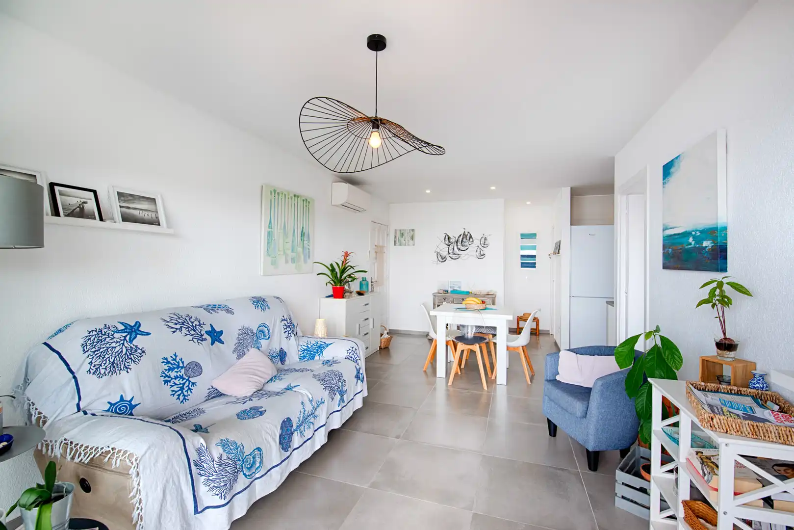 Sala de estar de Piso en venta en Roses con Terraza y Amueblado