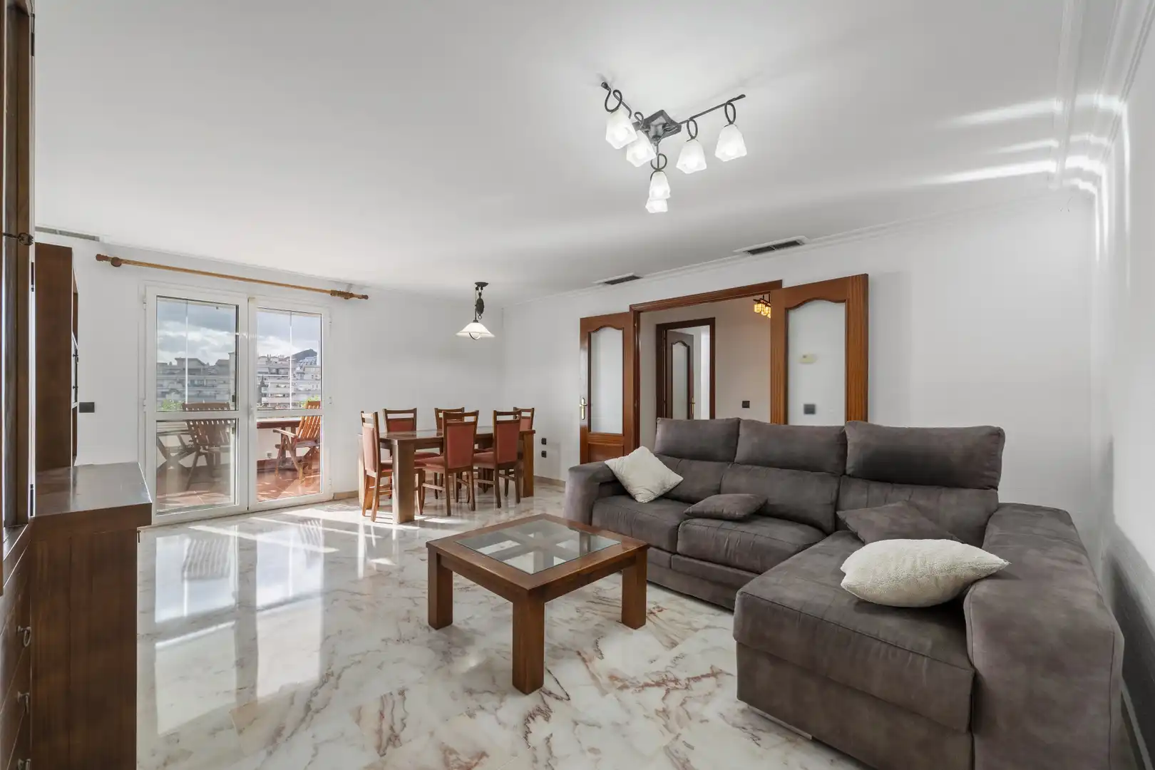 Apartamento con piscina en venta en Torrequebrada, imagen 5