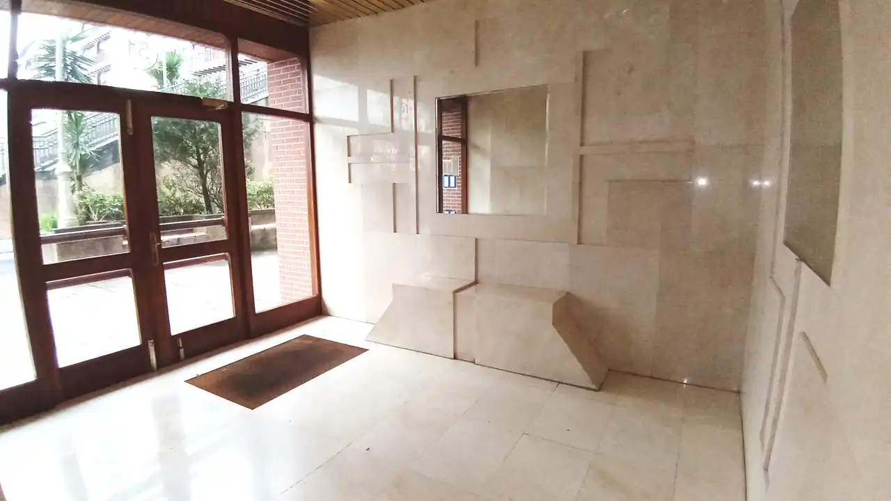 Piso en venta en Santurtzi  con Calefacción, Trastero y Amueblado