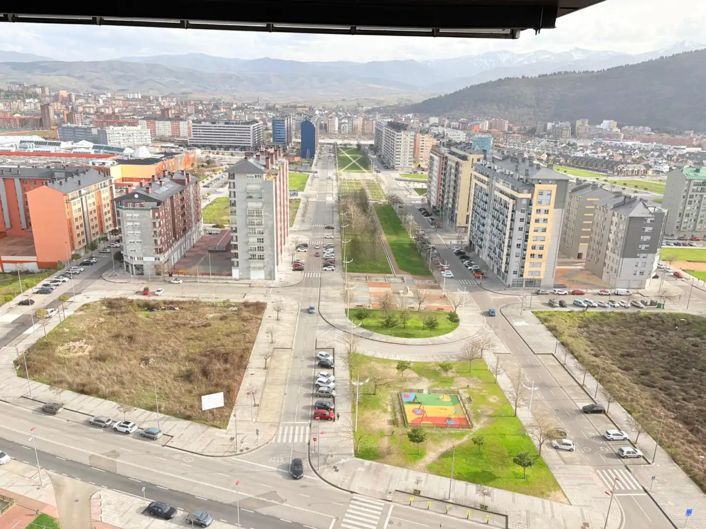 Vista exterior de Piso en venta en Ponferrada con Aire acondicionado, Trastero y Alarma